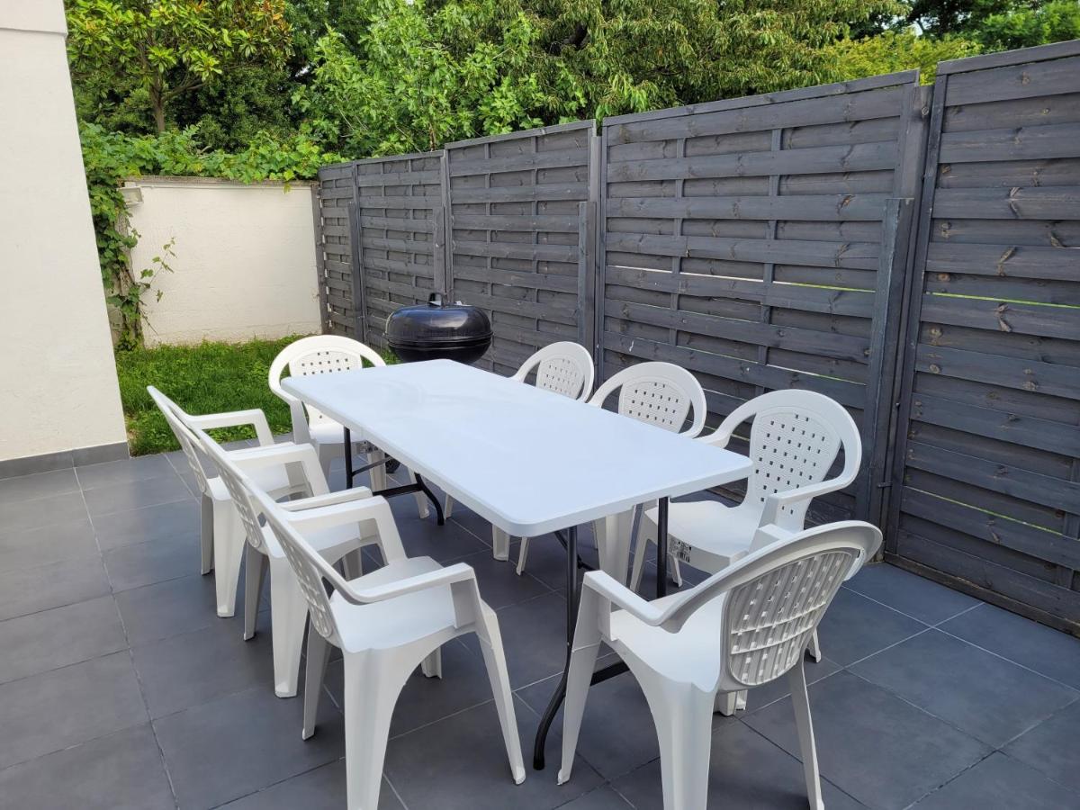 100M2 2 Chambres 8 Personnes - Grand Parking Et Terrasse Privee - Proche Cdg-Parc Expositions-Paris-Asterix-Disney Villepinte  Exterior foto